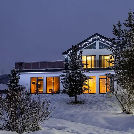 Chokolate House * Μπούκοβελ