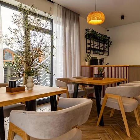 Chokolate House * Μπούκοβελ