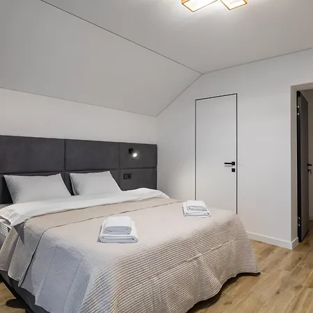 Chokolate House Μπούκοβελ